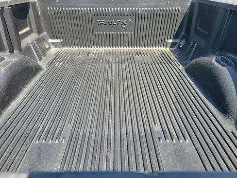 Used 2017 Ford F150 XLT w/ Equipment Group 301A Mid AWD/4WD image 8