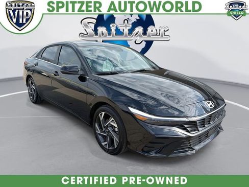 Used 2025 Hyundai Elantra Limited FWD image 1