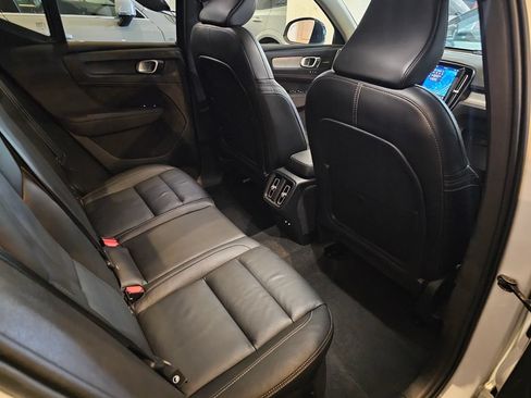 Used 2024 Volvo XC40 B5 Plus w/ Protection Package Premier AWD/4WD image 7