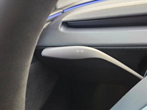 Used 2026 Tesla Model Y 2WD image 24