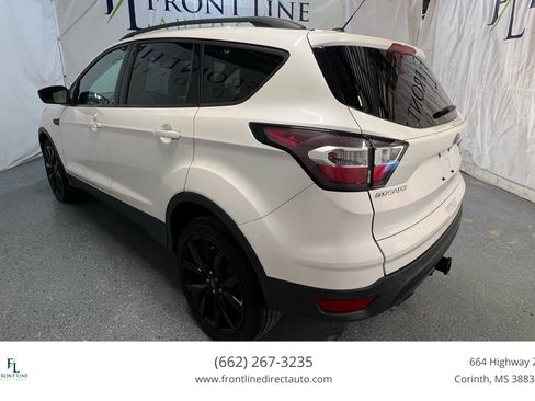 Used 2017 Ford Escape SE w/ Equipment Group 201A image 5