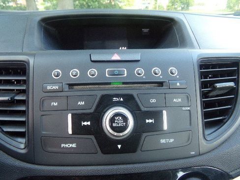 Used 2016 Honda CR-V LX image 24