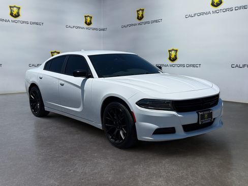 Used 2023 Dodge Charger SXT w/ Cold Weather Package RWD image 7