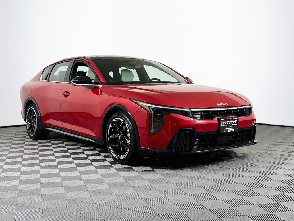 Used 2025 Kia K4 GT-Line w/ GT-Line Premium Package FWD image 1