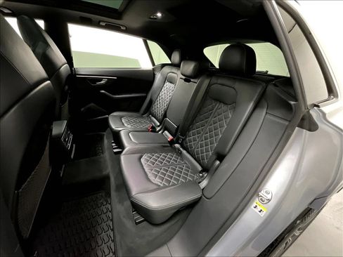 Used 2020 Audi SQ8 Prestige w/ Prestige Package AWD/4WD image 14