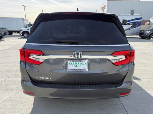 Used 2018 Honda Odyssey EX image 4