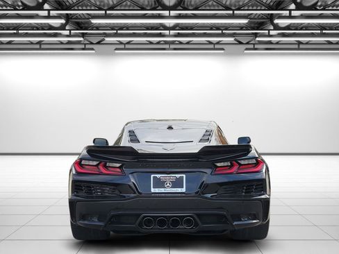 Used 2025 Chevrolet Corvette Z06 image 8