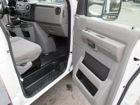 Used 2013 Ford E-350 and Econoline 350 Super Duty w/ PWR Locks & Windows Group RWD image 17