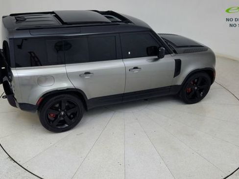 Used 2025 Land Rover Defender 110 X image 87