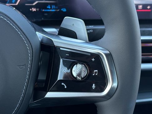 New 2026 BMW 750e xDrive w/ Executive Package image 27