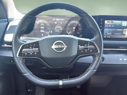 Used 2023 Nissan Ariya AWD image 9