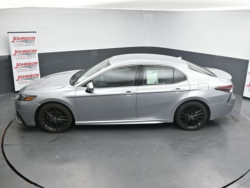 Used 2023 Toyota Camry XSE FWD image 27