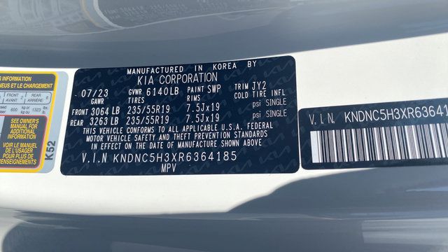 Certified 2024 Kia Carnival EX FWD image 29
