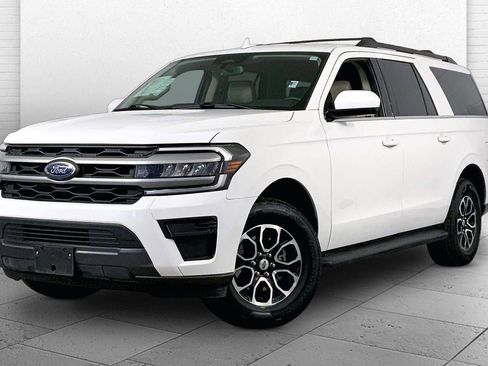 Used 2024 Ford Expedition Max XLT image 12