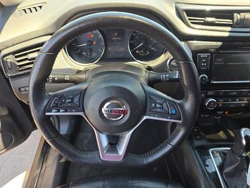 Used 2019 Nissan Rogue SL FWD image 5