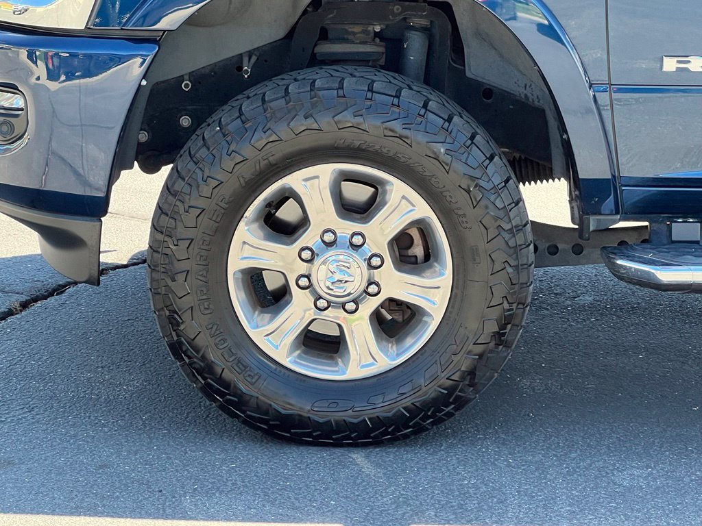 Used 2022 RAM 2500 Laramie w/ Body Color Bumper Group AWD/4WD image 14