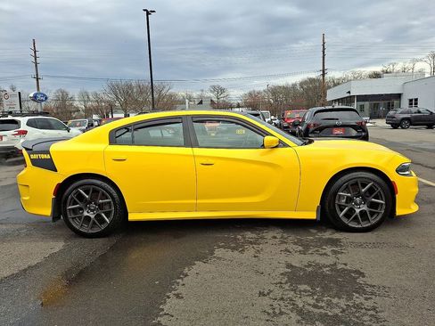 Used 2018 Dodge Charger R/T image 7