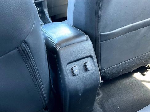 Used 2023 Nissan Kicks SR w/ SR Premium Package image 32