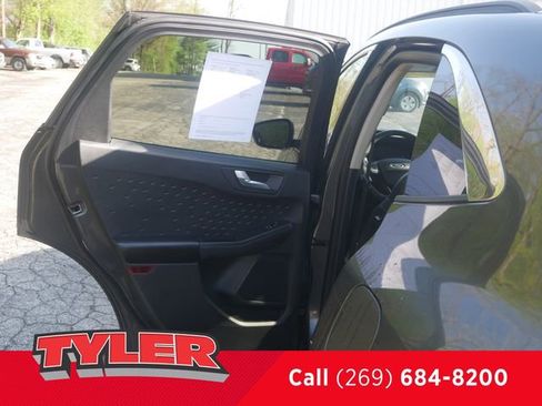 Used 2020 Ford Escape SEL AWD/4WD image 21