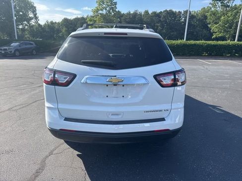 Used 2016 Chevrolet Traverse LS FWD image 5