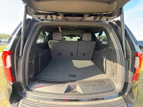 Used 2025 GMC Yukon XL Elevation AWD/4WD image 14