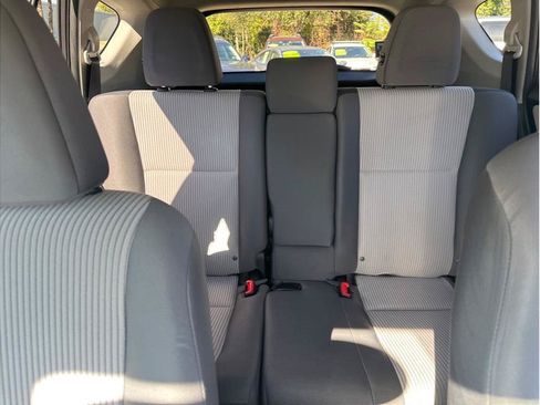 Used 2014 Toyota RAV4 LE FWD image 21