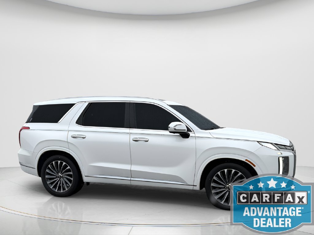 Used 2023 Hyundai Palisade Calligraphy FWD image 4