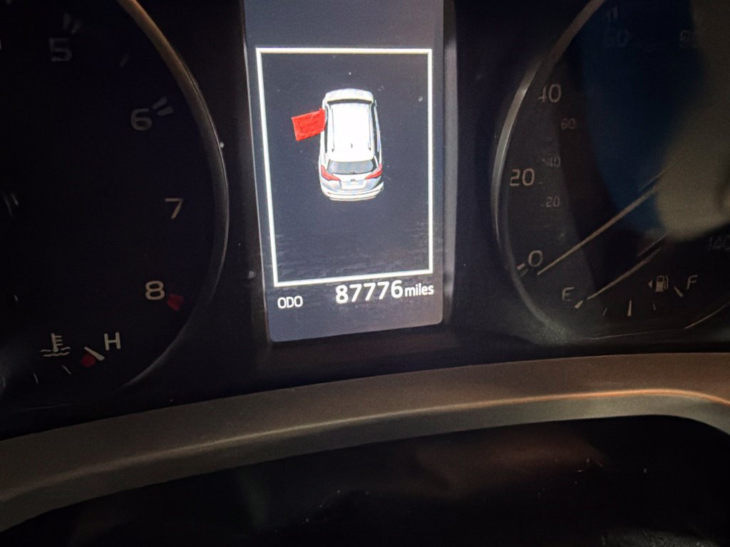 Used 2018 Toyota RAV4 XLE w/ Plus Extra Value Package FWD image 2