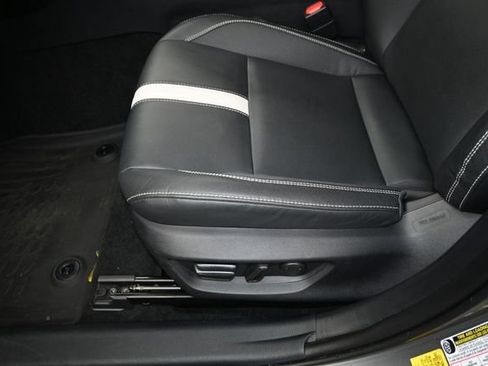 Used 2025 Toyota Camry SE w/ Convenience Package FWD image 12