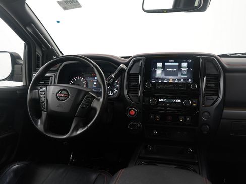 Used 2020 Nissan Titan PRO-4X w/ Pro-4x Convenience Package image 13