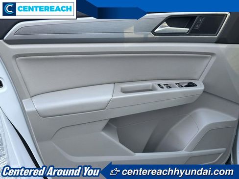 Used 2020 Volkswagen Atlas SE w/ Towing Package image 14