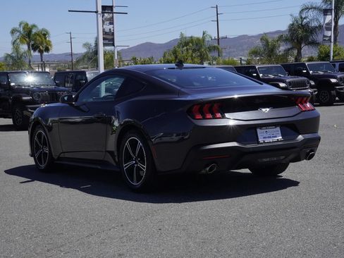 Used 2024 Ford Mustang Coupe RWD image 6