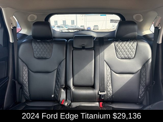 Used 2024 Ford Edge Titanium AWD/4WD image 25
