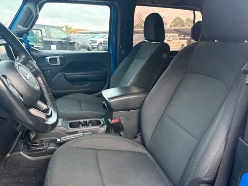 Used 2021 Jeep Wrangler Sport AWD/4WD image 9