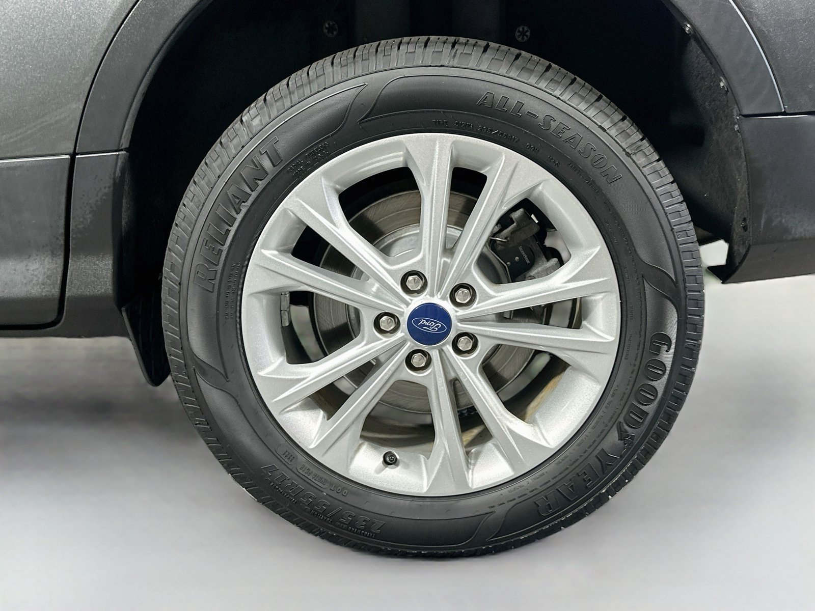 Used 2019 Ford Escape SEL AWD/4WD image 30