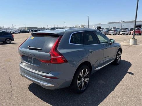 Used 2023 Volvo XC60 B5 Plus w/ Climate Package AWD/4WD image 3