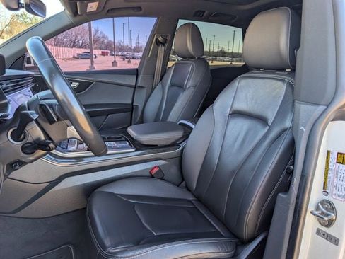 Used 2020 Audi Q8 Premium w/ Black Optic Package image 20