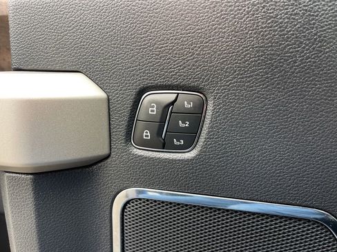 Used 2022 Ford F350 Lariat w/ Black Appearance Package image 19