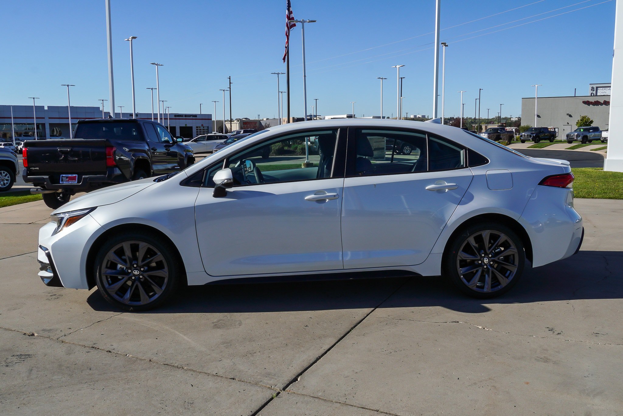New 2027 Toyota Corolla SE FWD image 5