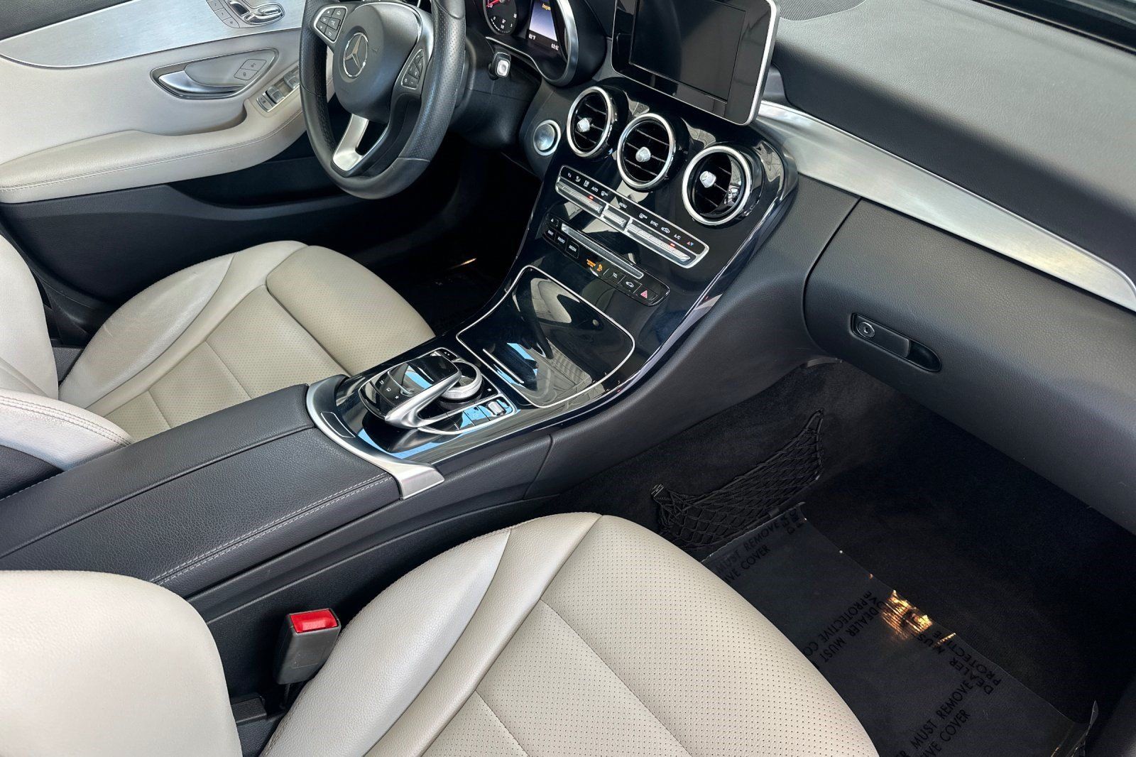Used 2016 Mercedes-Benz C 300 Sedan image 19