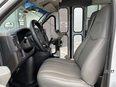 Used 2007 Chevrolet Express 3500 w/ School Bus Package RWD image 21