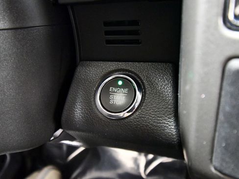 Used 2020 Ford Expedition XLT AWD/4WD image 25