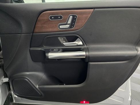 Used 2022 Mercedes-Benz GLA 250 4MATIC w/ Premium Package Lite image 24