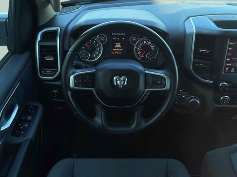 Used 2019 RAM 1500 Big Horn AWD/4WD image 10