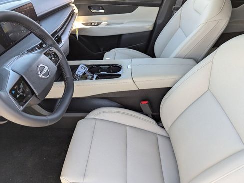 New 2025 Nissan Murano SV image 13