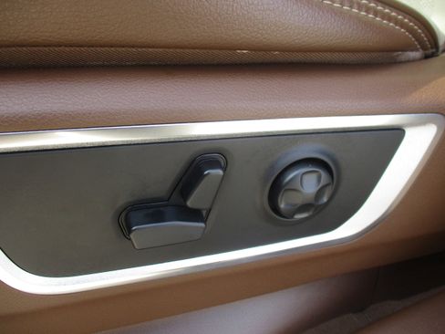 Used 2019 RAM 1500 Laramie image 44