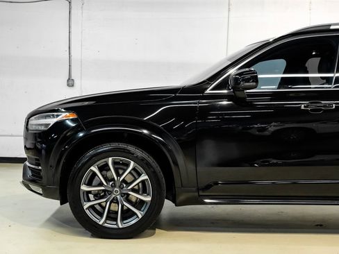 Used 2017 Volvo XC90 T6 Momentum w/ Vision Package image 13