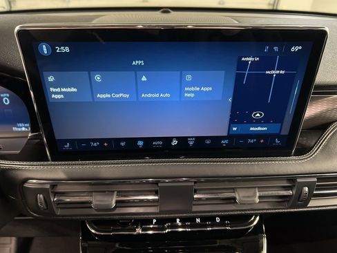 Used 2023 Lincoln Corsair Reserve w/ Equipment Group 201A image 9