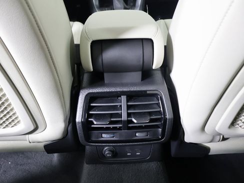 Used 2025 Audi Q3 2.0T Premium w/ Convenience Package image 25