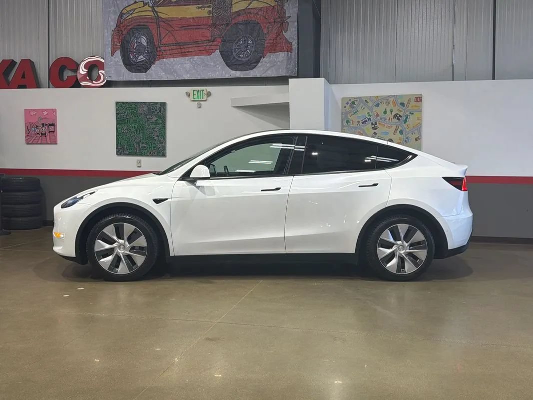 Used 2020 Tesla Model Y Long Range AWD/4WD image 85
